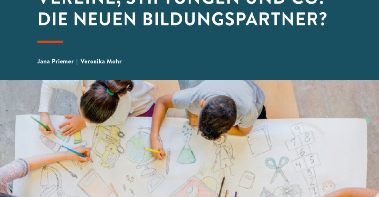 Titelseite des Zivis-Surveys mit malenden Kindern