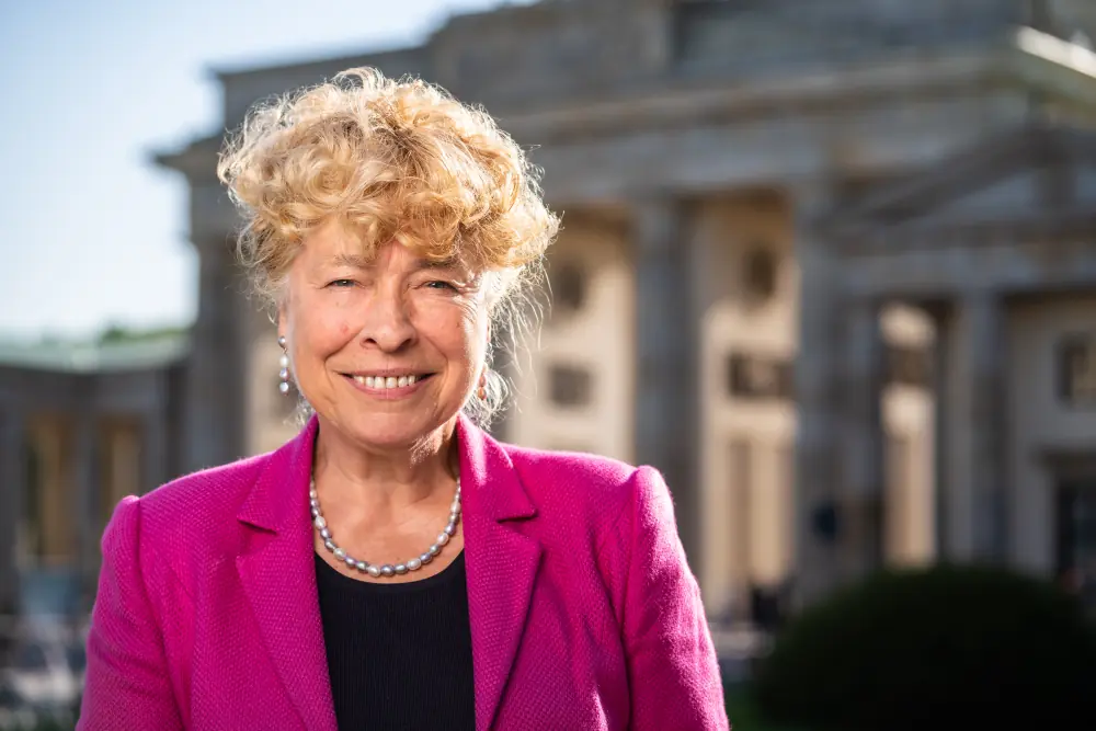 Porträt von Gesine Schwan - Schirmherrin der Stiftung Bildung