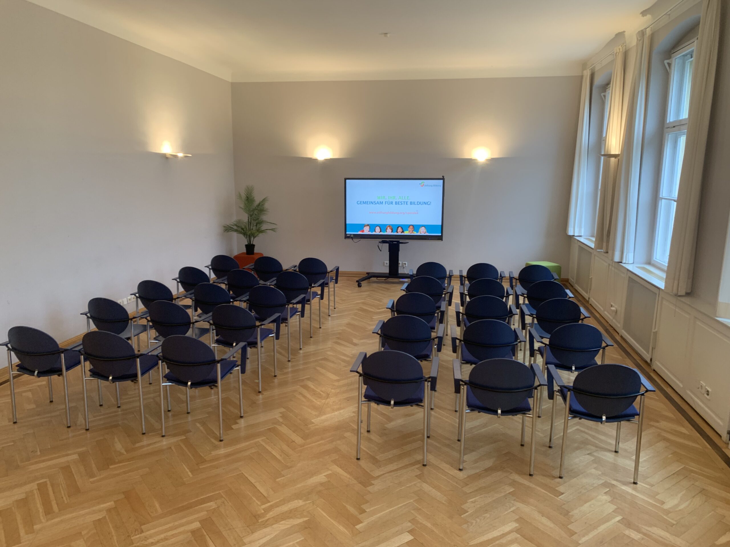 IMG_0872 Bildungsräume buchen - Parkettsaal im Palais am Festungsgraben, Sitz der Stiftung Bildung